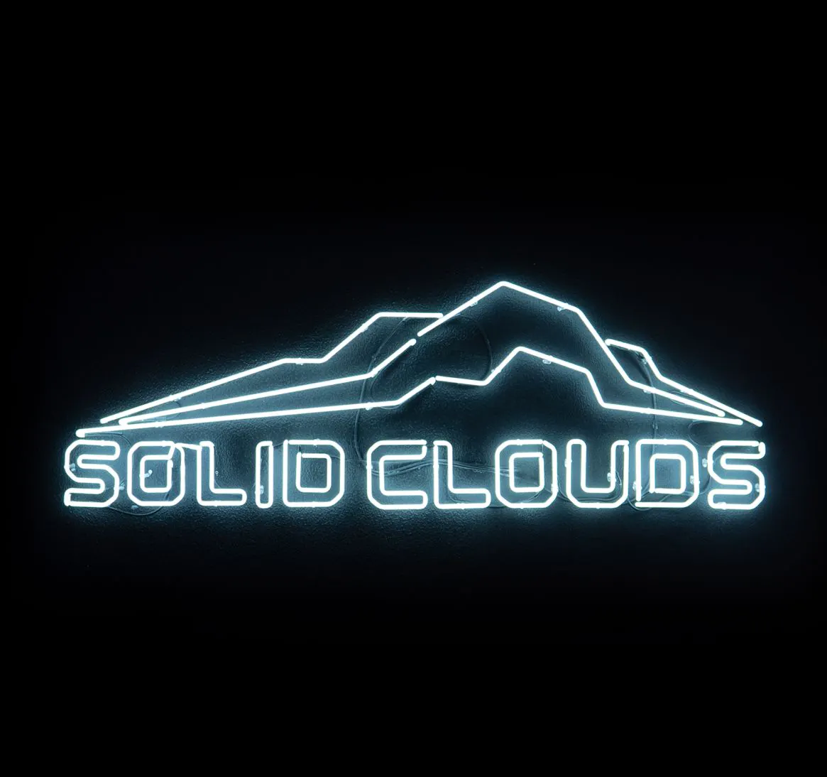 Solid Clouds raises $5.8 million in an oversubscribed share offering